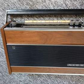 Tranzistorové rádio RIGA 103, všechny vlnové rozsahy, kompletní, zachovalé a funkční. / 19487197