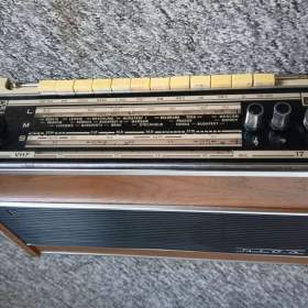 Foto inzerátu Tranzistorové rádio RIGA 103, všechny vlnové rozsahy, kompletní, zachovalé a funkční.