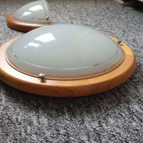 Foto inzerátu Komplet dvou svítidel na strop a zeď ze skla a dřevěného masívu.