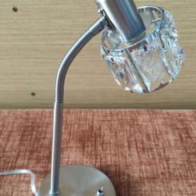 Foto inzerátu Stolní lampa GLOBO