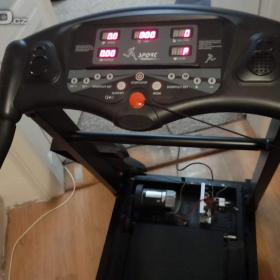 Foto inzerátu Motorový běžecký pás Master F-12