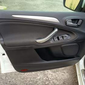 Foto inzerátu Ford S-Max 1,6i Eco Boost ČR 118kw