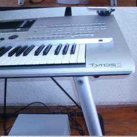 Workstation -  Yamaha Tyros 3 s příslušenstvím / 19499206