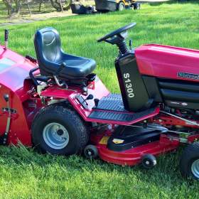 Fotka k inzerátu Zahradní malotraktor, sekačka Westwood Countax S1300 / 19360630