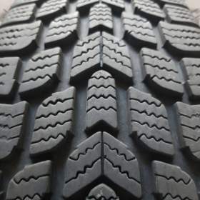 2ks pěkných zimních pneu 165/70 R14 Kleber  / 19499593