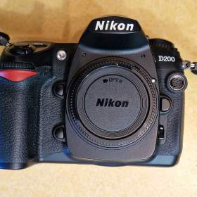 Nikon D200 – tělo / 19499836