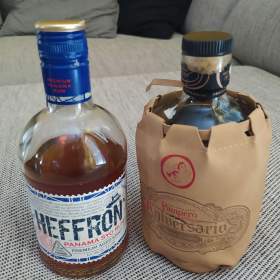 Fotka k inzerátu Dva originální rumy / 15740570