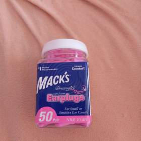 Fotka k inzerátu Dámské špunty do uší  / 17821400