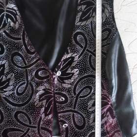 Foto inzerátu Prodám: dámskou vestičku, nepoužívaná, jako nová za 380 Kč