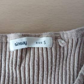 Foto inzerátu Hnědý cropp top 