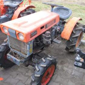 Malotraktor Kubota B6000 4WD plně funkční  / 19511173
