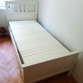 Bílou postel IKEA / 19511686