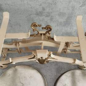 Foto inzerátu Staré 5kg dvoumiskové váhy po starší renovaci.