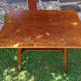 Foto inzerátu Retro stolek pod tv