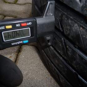 Foto inzerátu ALU KOLA 16 5x100 ŠKODA KNIFE 205/55R16 OCTÁVIA 1,GOLF4,BORA