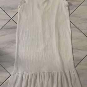 Fotka k inzerátu Nové dámské/dívčí šaty. / 17460602