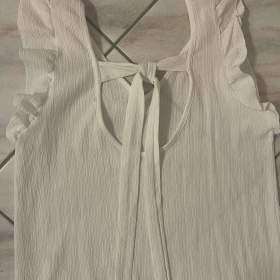 Foto inzerátu Nové dámské/dívčí šaty.