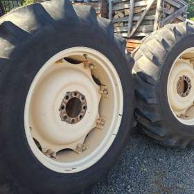 Foto inzerátu Zetor 7711 tunis dovozove tp. prodej dílu 
