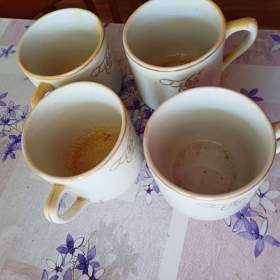 Foto inzerátu Mlátička/šroťák obilí, váha, nádobí, pásová svářečka, dřevěný ponk