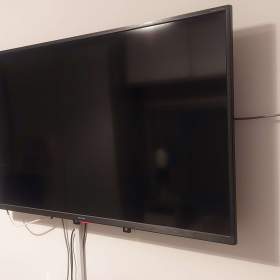 Sharp Aquos / 19521721