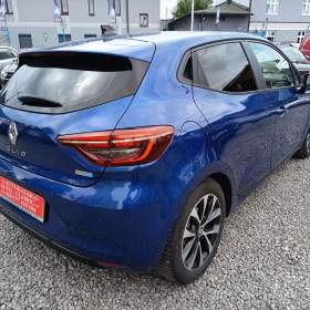 Foto inzerátu RENAULT Clio E-Tech HYBRID DPH