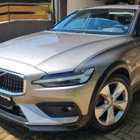 Fotka k inzerátu Volvo V60 Cross Country, 4x4, 84tkm, rv.2020 / 19524516