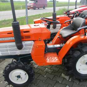 Malotraktor Kubota B1400 4WD plně repasovaný / 19524627