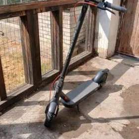 Xiaomi Electric Scooter Pro 4 Gen 2 TOP stav !  / 19524858