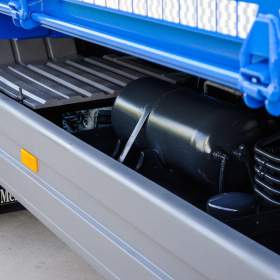 Foto inzerátu MERCEDES ATEGO 1518 - TŘÍSTRANNÝ S3 SKLÁPĚČ - VYKLÁPĚČ EU5