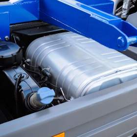 Foto inzerátu MERCEDES ATEGO 1518 - TŘÍSTRANNÝ S3 SKLÁPĚČ - VYKLÁPĚČ EU5