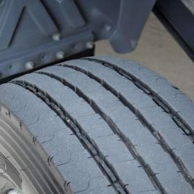 Foto inzerátu MERCEDES ATEGO 1518 - TŘÍSTRANNÝ S3 SKLÁPĚČ - VYKLÁPĚČ EU5