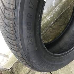 Fotka k inzerátu Prodám celoroční pneumatiky zn. Michelin CrossClimate 225/60 R 17 99 V / 18753923