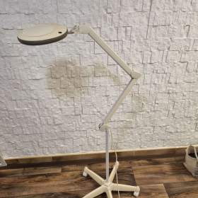 Kosmetická Lampa s lupou a stojanem / 19535872