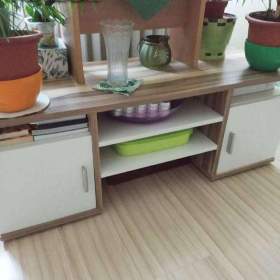 Foto inzerátu TV stolek s úložným prostorem