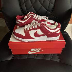 Nike Dunk Low USC / 19536330