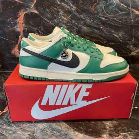  Nike Dunk Low SE Lottery Pack Malachite Green / 19536381