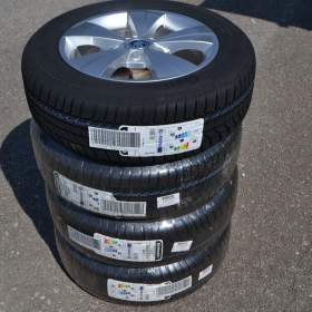 Škoda Octavia IV - NOVÁ zimní orig. Alu sada- 205/60R16 / 19536731