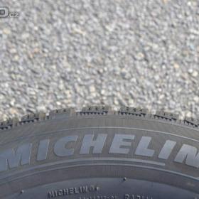 Foto inzerátu Zánovní sada 4ks zimní kola Š.Octavia II, III+ pneu Michelin Alpin 6