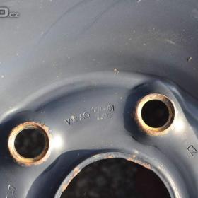 Foto inzerátu Zánovní sada 4ks zimní kola Š.Octavia II, III+ pneu Michelin Alpin 6