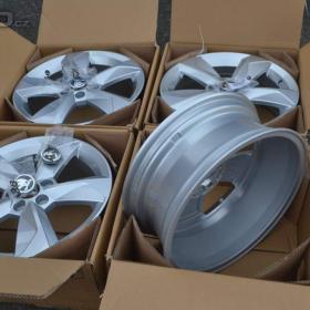 Foto inzerátu Š. Fabia IV, Seat Ibiza, VW Polo -4ks Nové orig.Alu 16