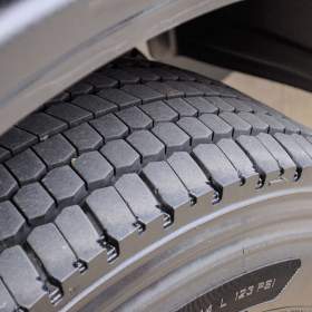 Foto inzerátu MERCEDES ATEGO 1523 TŘÍSTRANNÝ SKLÁPĚČ + HYDRAULICKÁ RUKA