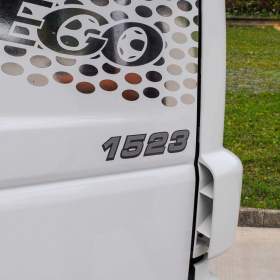 Foto inzerátu MERCEDES ATEGO 1523 TŘÍSTRANNÝ SKLÁPĚČ + HYDRAULICKÁ RUKA