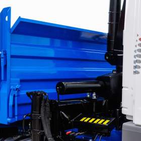 Foto inzerátu MERCEDES ATEGO 1523 TŘÍSTRANNÝ SKLÁPĚČ + HYDRAULICKÁ RUKA