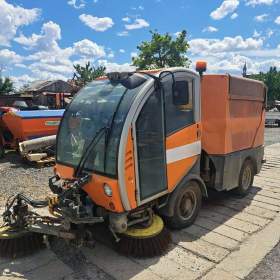 Foto inzerátu Zametací stroj chodníkový Bucher