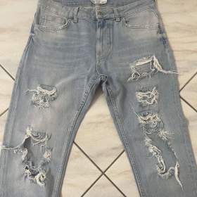 Foto inzerátu Panské/chlapecké džíny Bershka.