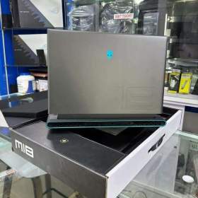 Dell Alienware M18 R2 Intel Core i9, 14th gen 4TB SSD  / 19541455
