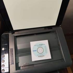 Foto inzerátu EPSON STYLUS DX4450 - v chybovém stavu.