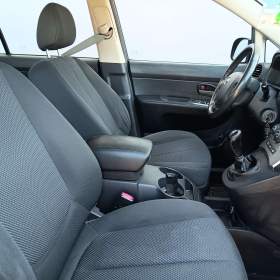 Foto inzerátu KIA Carens 2,0i16V Family 106kw