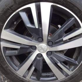 Foto inzerátu Peugeot 3008 1.2 PureTech 96 kW – pravidelný servis