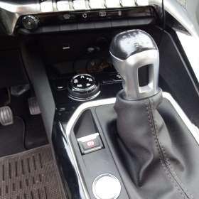 Foto inzerátu Peugeot 3008 1.2 PureTech 96 kW – pravidelný servis